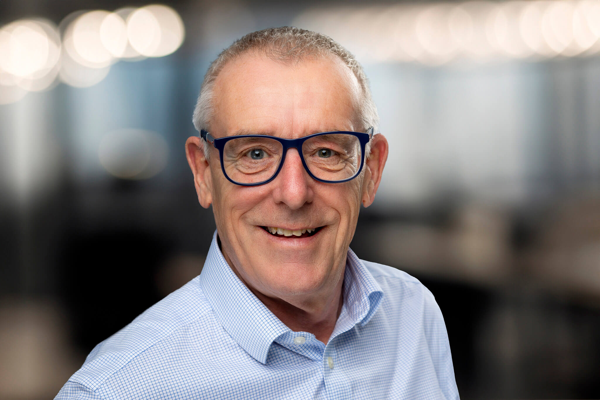 Headshot of Steve Clifford Projects Director at EMCOR UK 